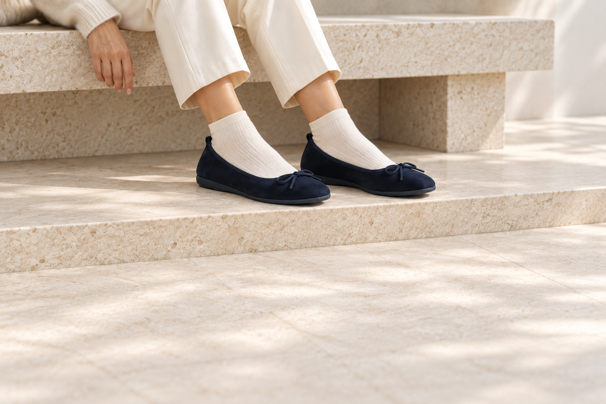 Navy suede La Ballerina BASIC ballet flats with fine cream socks