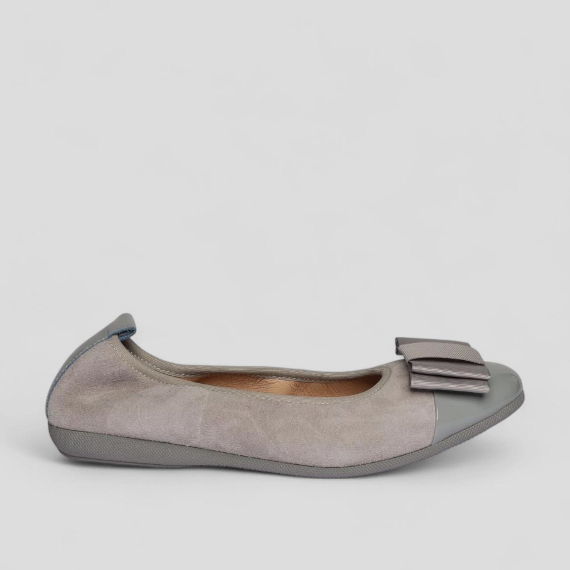 S68 💕LA BALLERINA CAMBIO GRAU – VELOURSLEDER MIT LACKLEDER & WECHSEL­SCHNALLE SONJA RICCI - La Ballerina