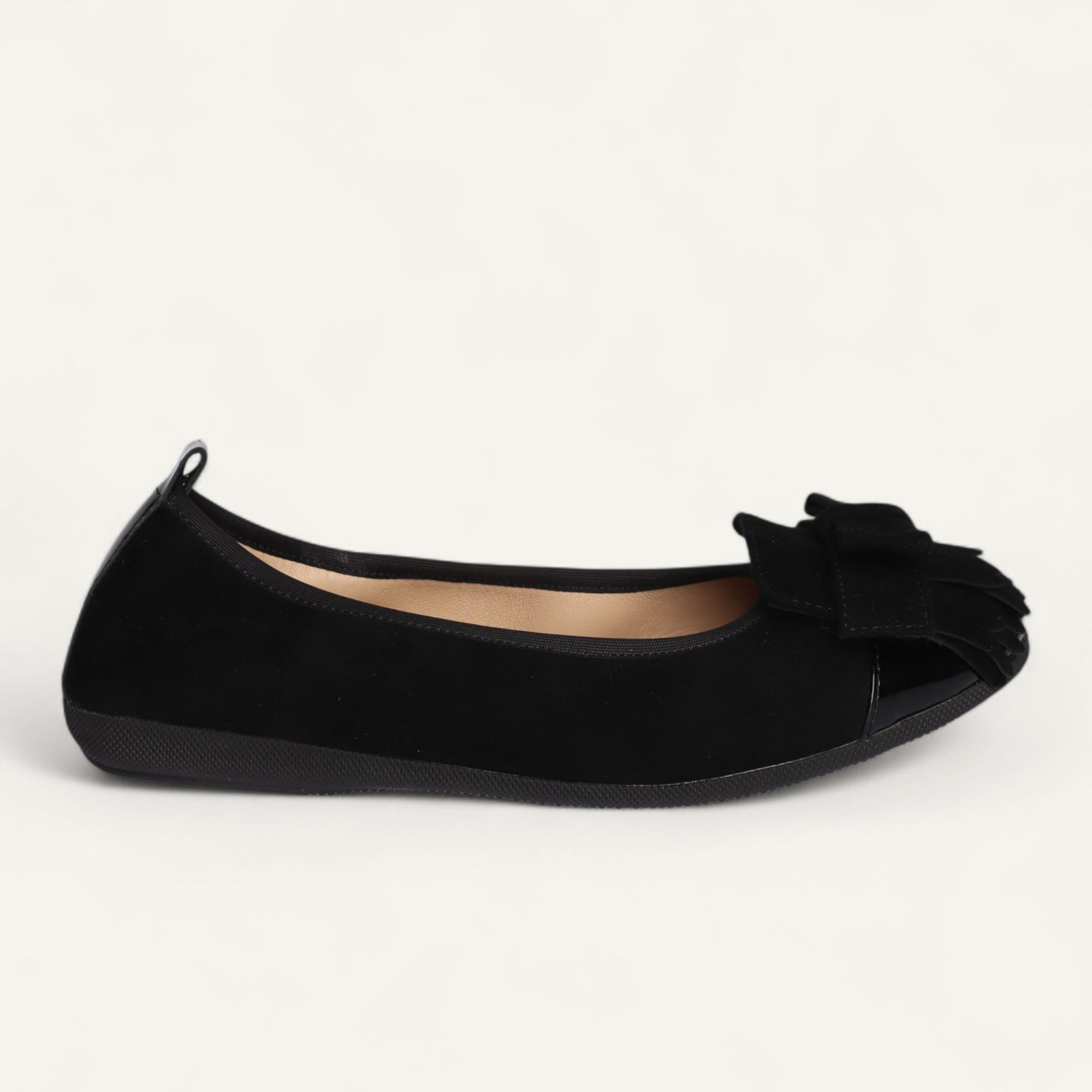 CAMBIO Damen-Ballerinas aus Veloursleder in Schwarz mit Lackspitze CAMBIO Ballerinas