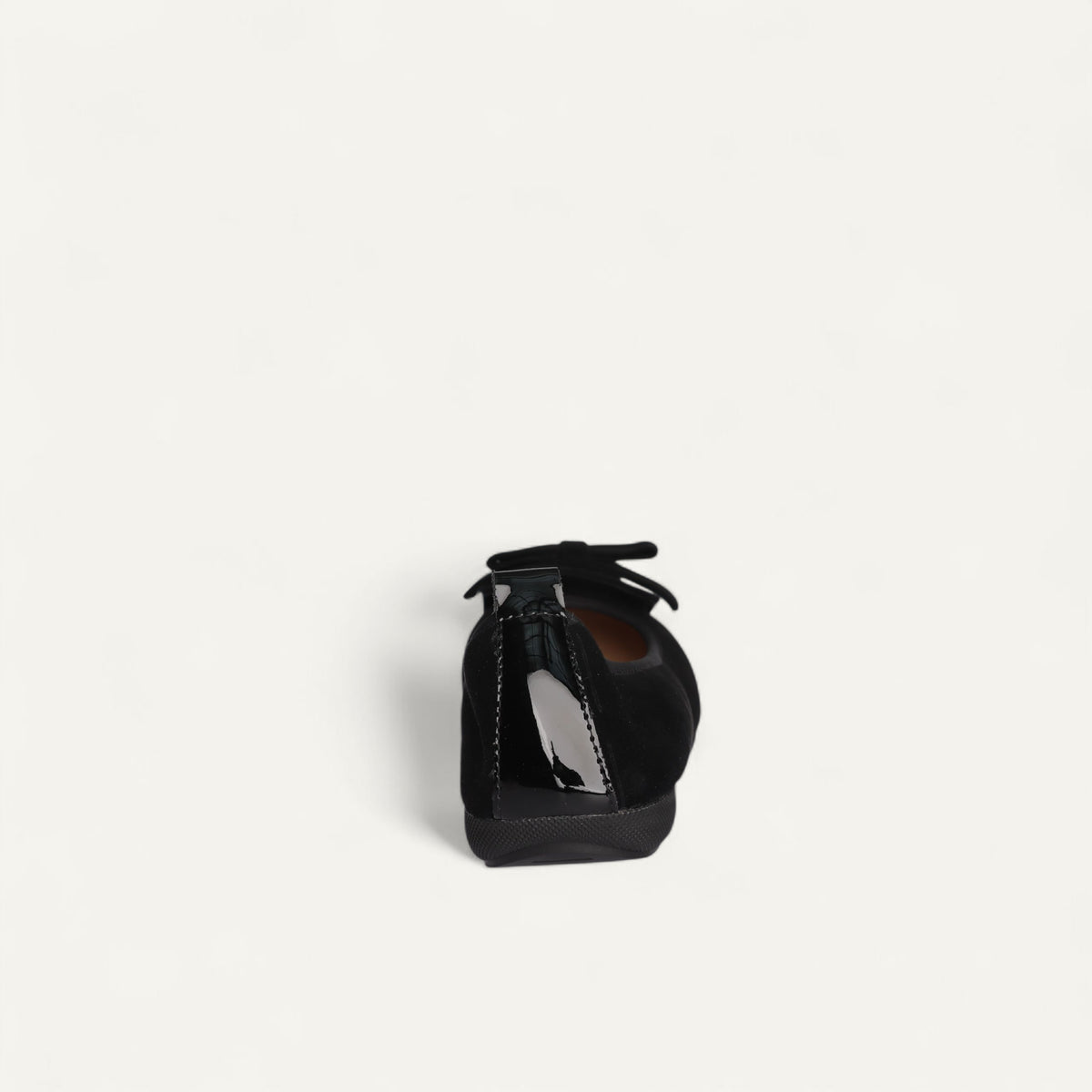 CAMBIO Damen-Ballerinas aus Veloursleder in Schwarz mit Lackspitze CAMBIO Ballerinas