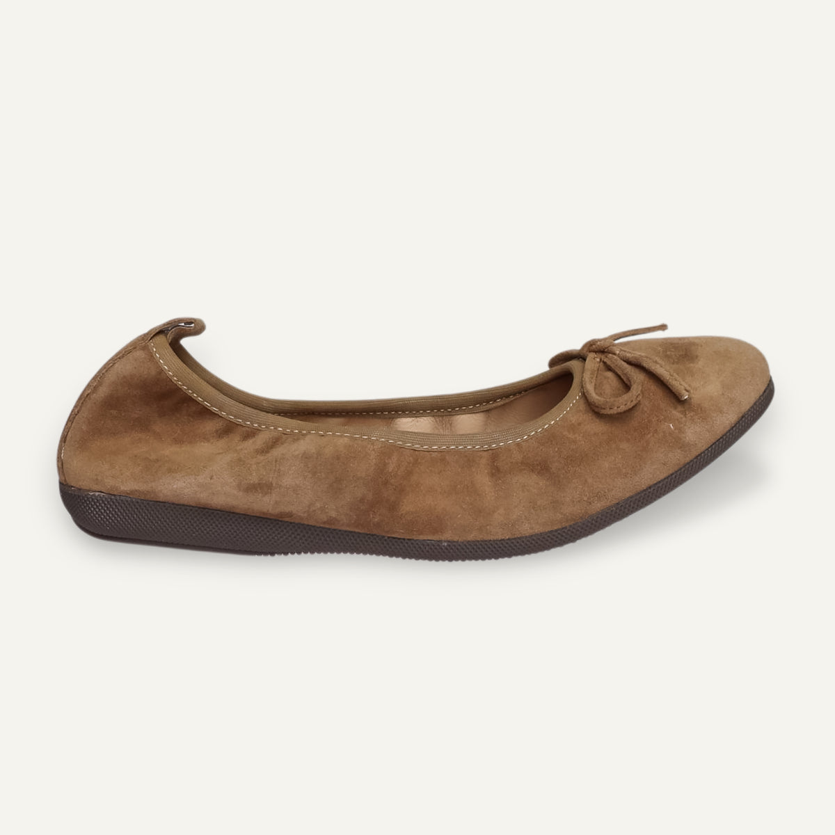BASIC Damen-Ballerinas aus Veloursleder in Taupe – C108-236 BASIC Ballerinas