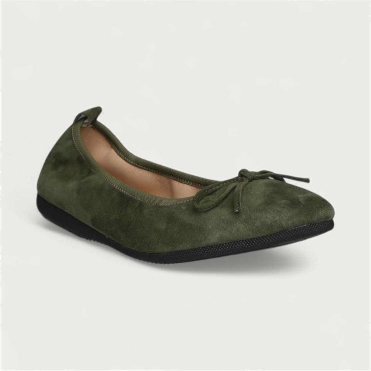 BASIC Damen-Ballerinas aus Veloursleder in Olivgrün – C22 BASIC Ballerinas