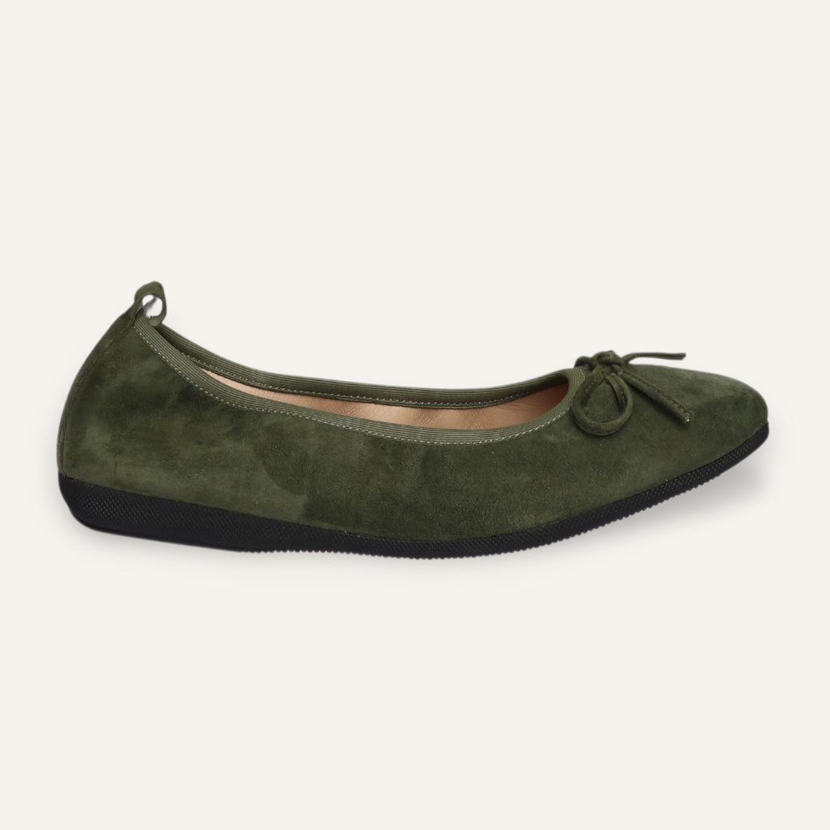 BASIC Damen-Ballerinas aus Veloursleder in Olivgrün – C22 BASIC Ballerinas