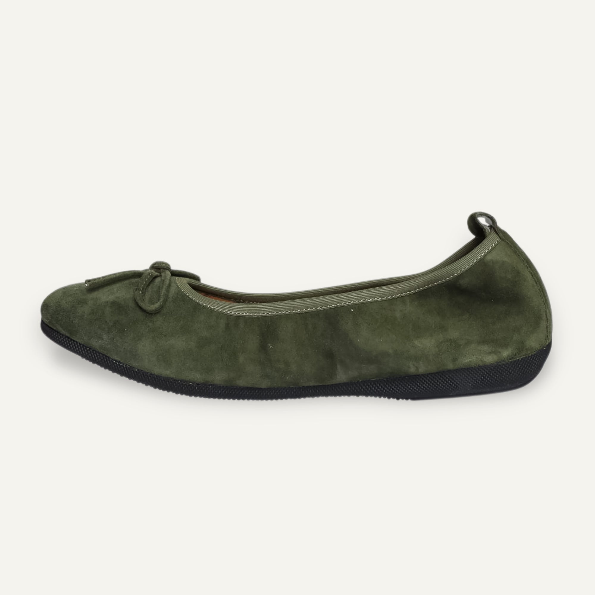BASIC Damen-Ballerinas aus Veloursleder in Olivgrün – C22 BASIC Ballerinas