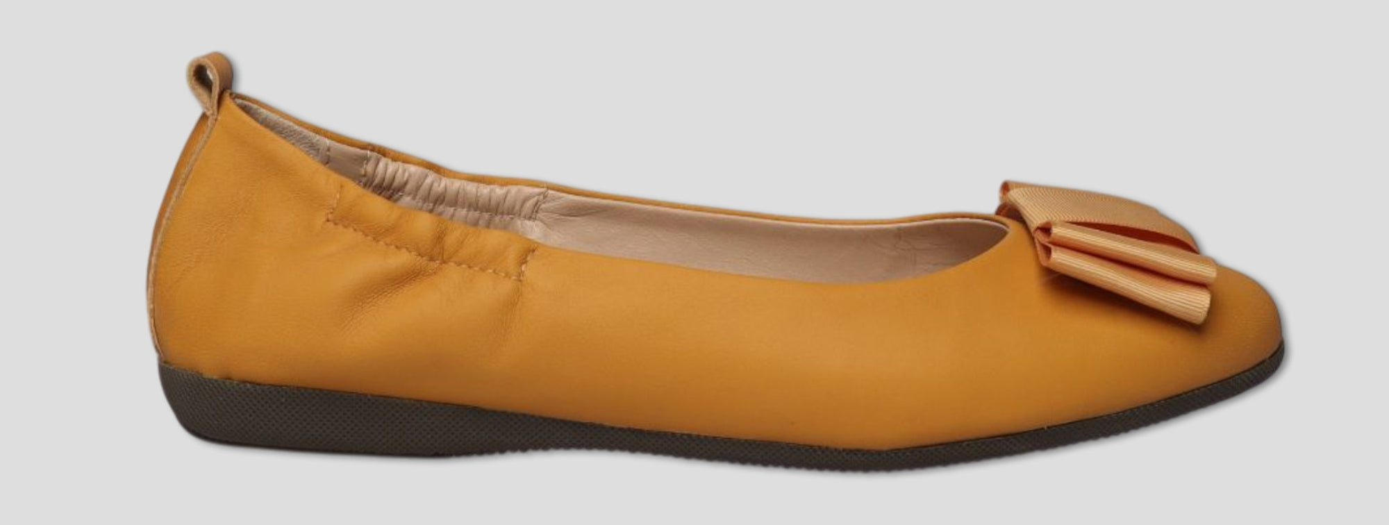 La Ballerina Soft – Bequeme Damen-Ballerinas aus Leder mit Elastik gelb [28]