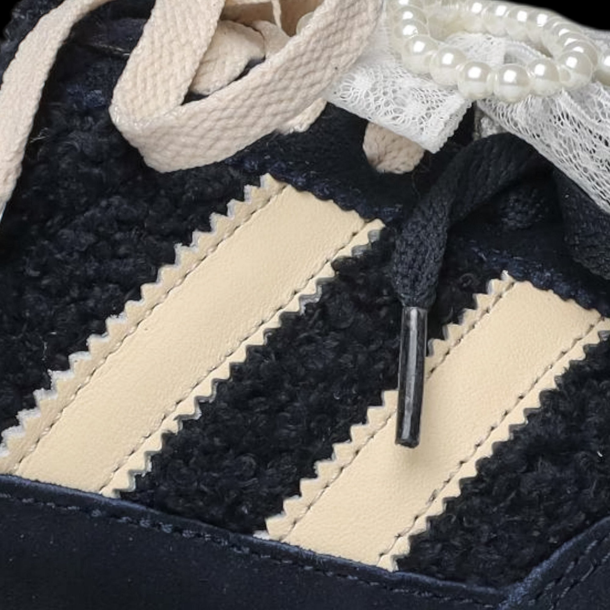 LA BALLERINA women's navy and cream sneakers – suede and teddy-textile detail