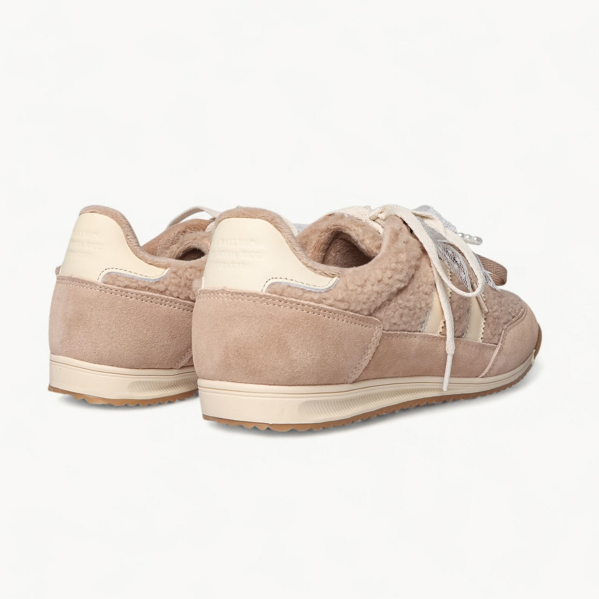 LA BALLERINA Sneaker Taupe / Creme aus Veloursleder – Rückansicht