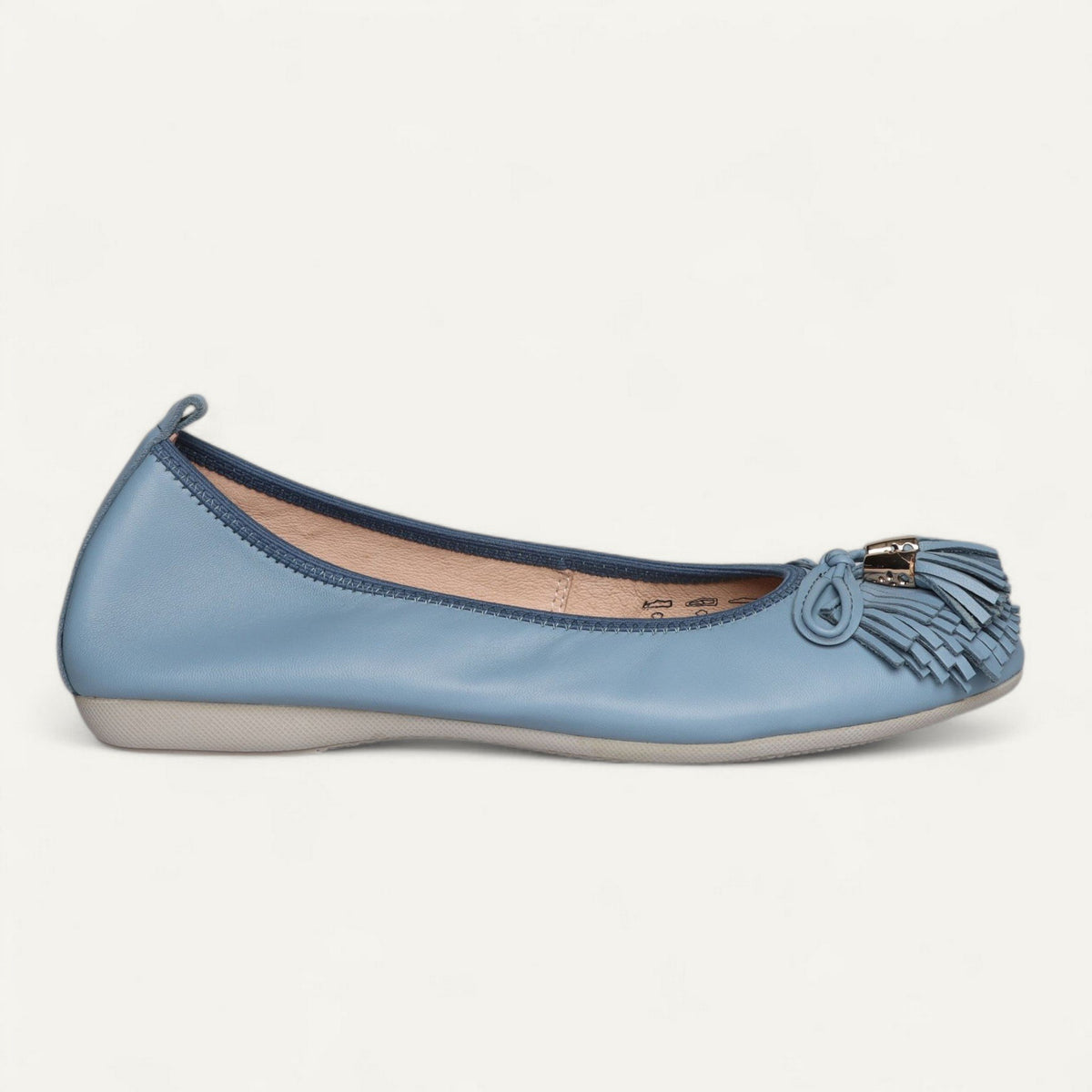 Ballerinas Blau, Nappaleder, EU 36 – Seitenansicht mit Schuhspitze rechts