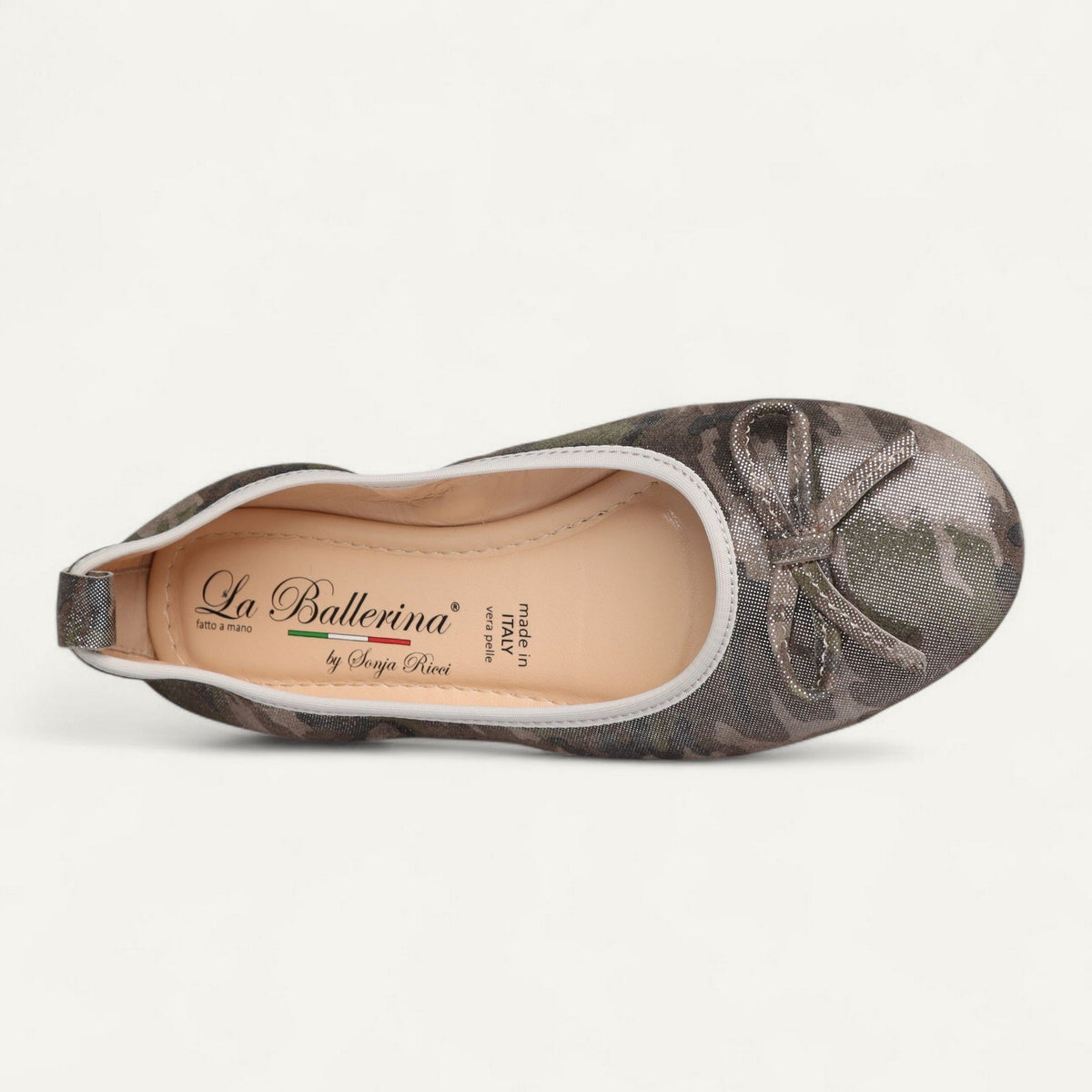 Ballerinas Grau / Taupe, Veloursleder, EU 40 – Draufsicht auf Zierdetail und Lederinnensohle