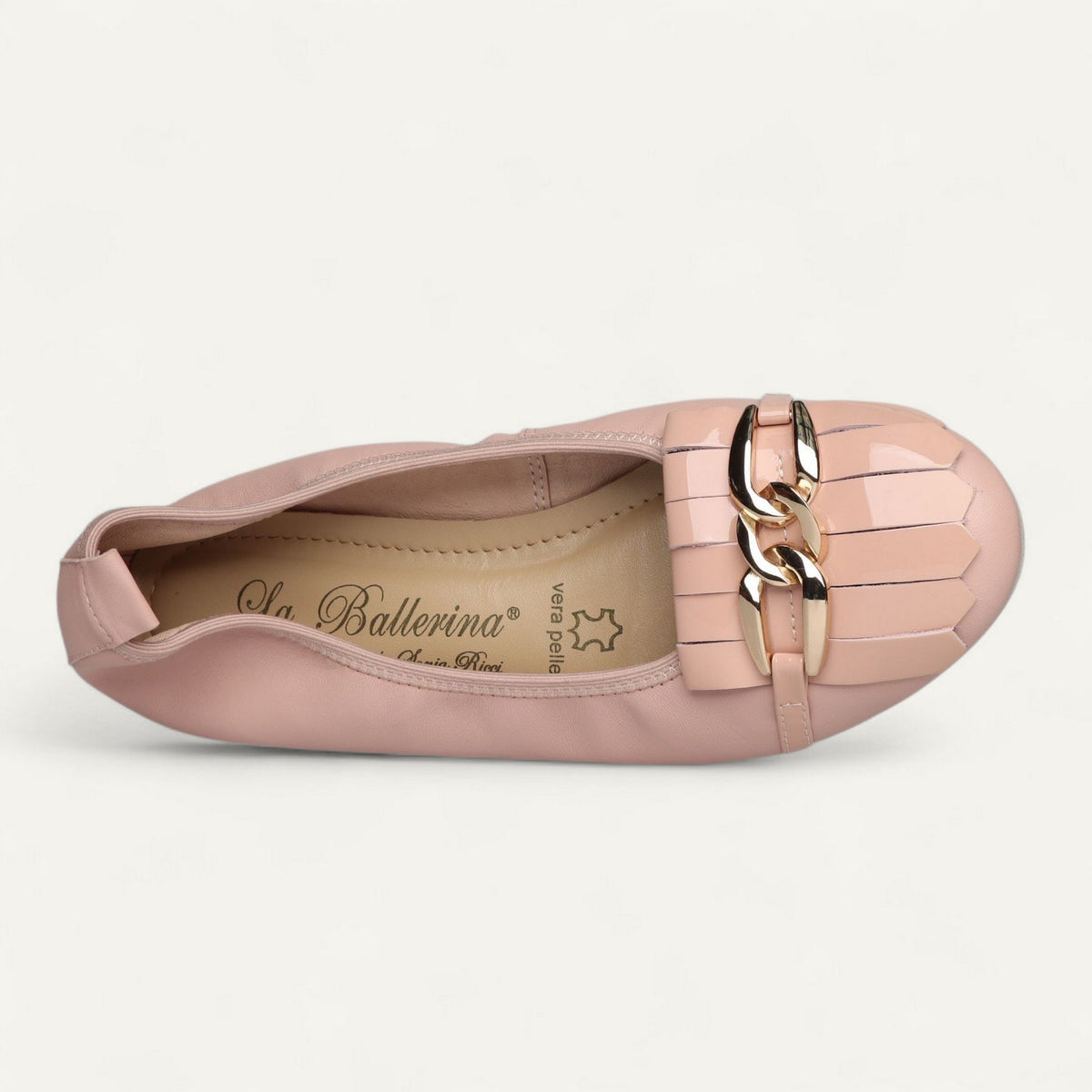 ballerines rose, cuir nappa / cuir verni, EU 35 et 36 – vue de dessus du détail décoratif et de la semelle intérieure en cuir