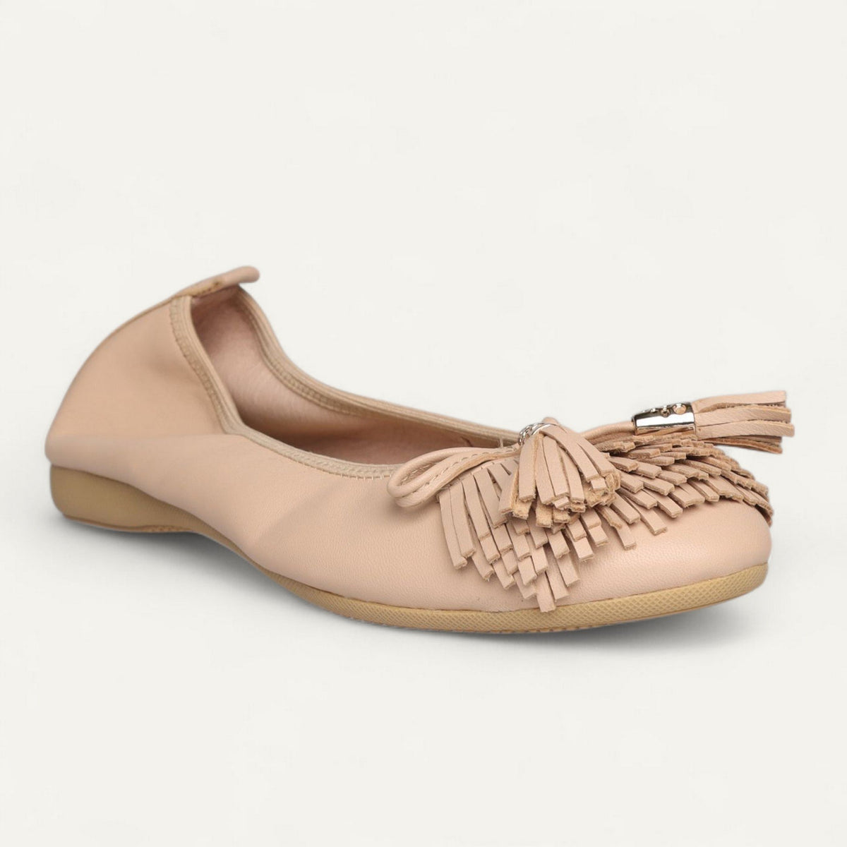 ballerines beige, cuir nappa, EU 36 et 36,5 – vue de trois quarts avant