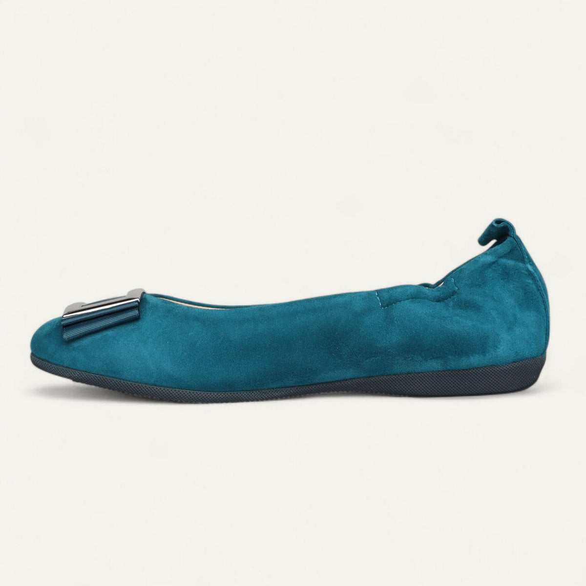ballerines bleu pétrole, cuir velours, EU 40 – vue de profil, bout vers la gauche