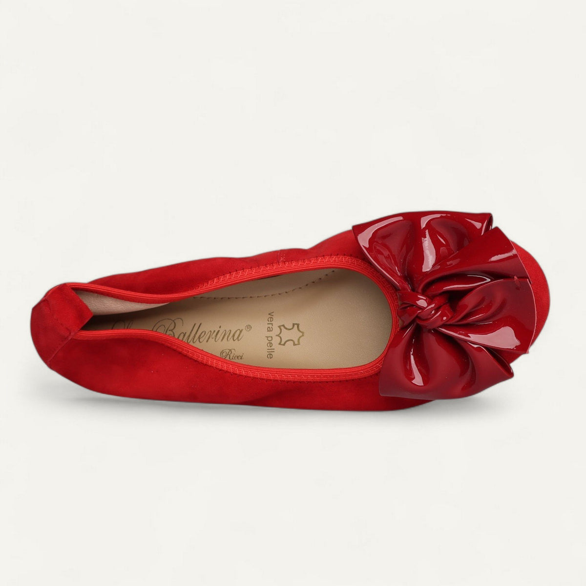 Ballerinas Rot, Veloursleder / Lackleder, EU 37 – Draufsicht auf Zierdetail und Lederinnensohle