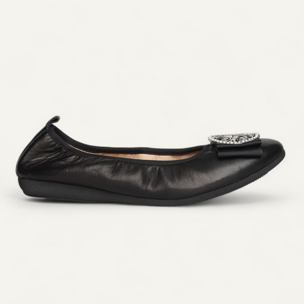 Ballerinas Schwarz, Nappaleder, EU 38 – Seitenansicht mit Schuhspitze rechts