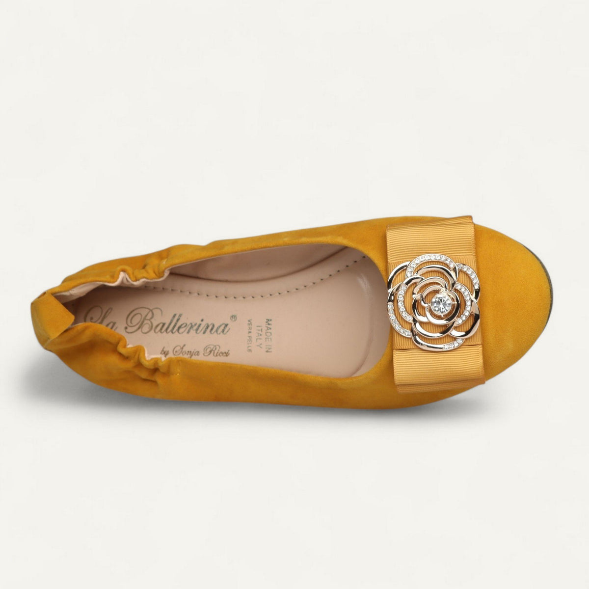 Ballerinas Senfgelb, Veloursleder, EU 40 – Draufsicht auf Zierdetail und Lederinnensohle