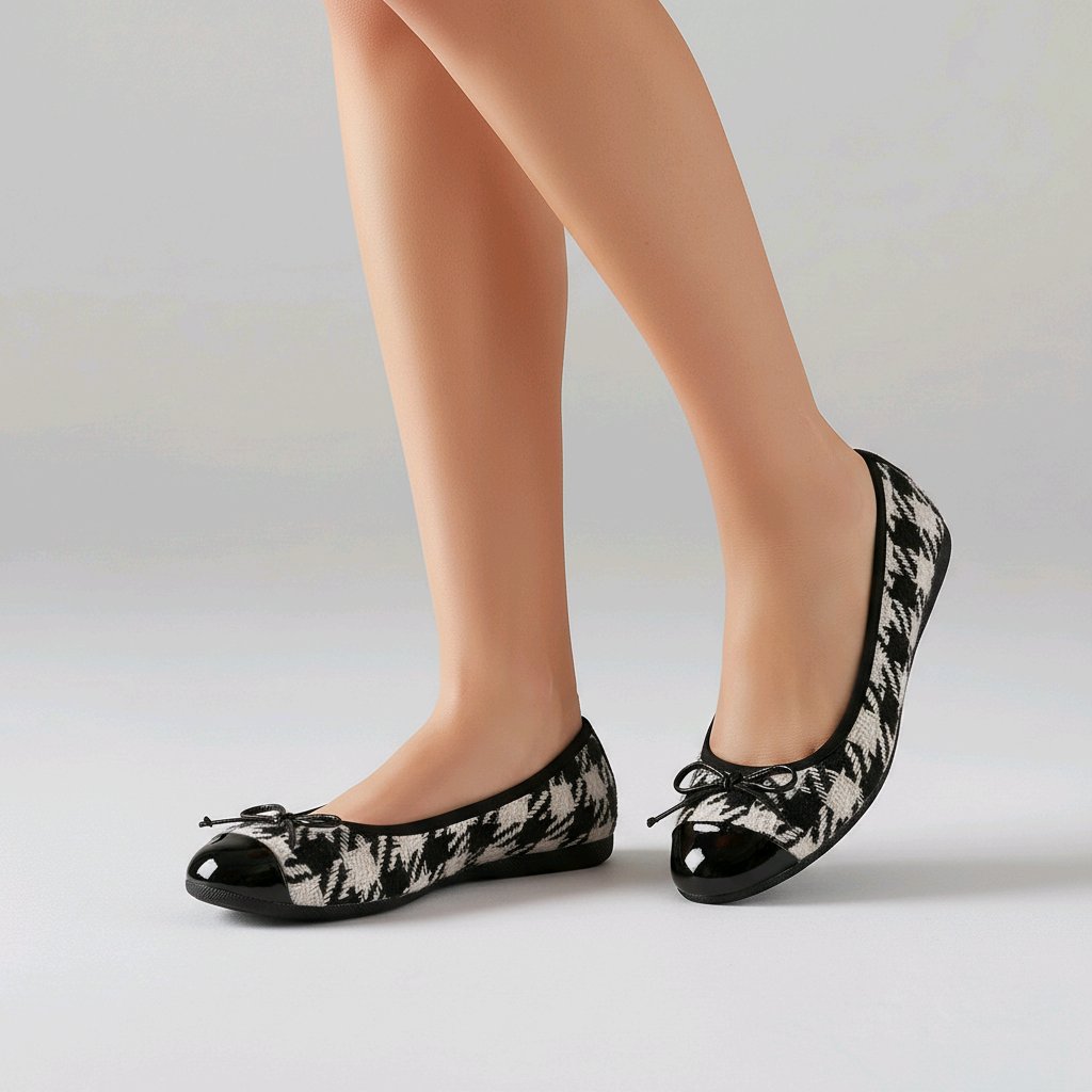 La Ballerina Teatro Gänsefüßchen – Schwarz-Weiße Ballerinas mit Lackspitze 13-26S - La Ballerina