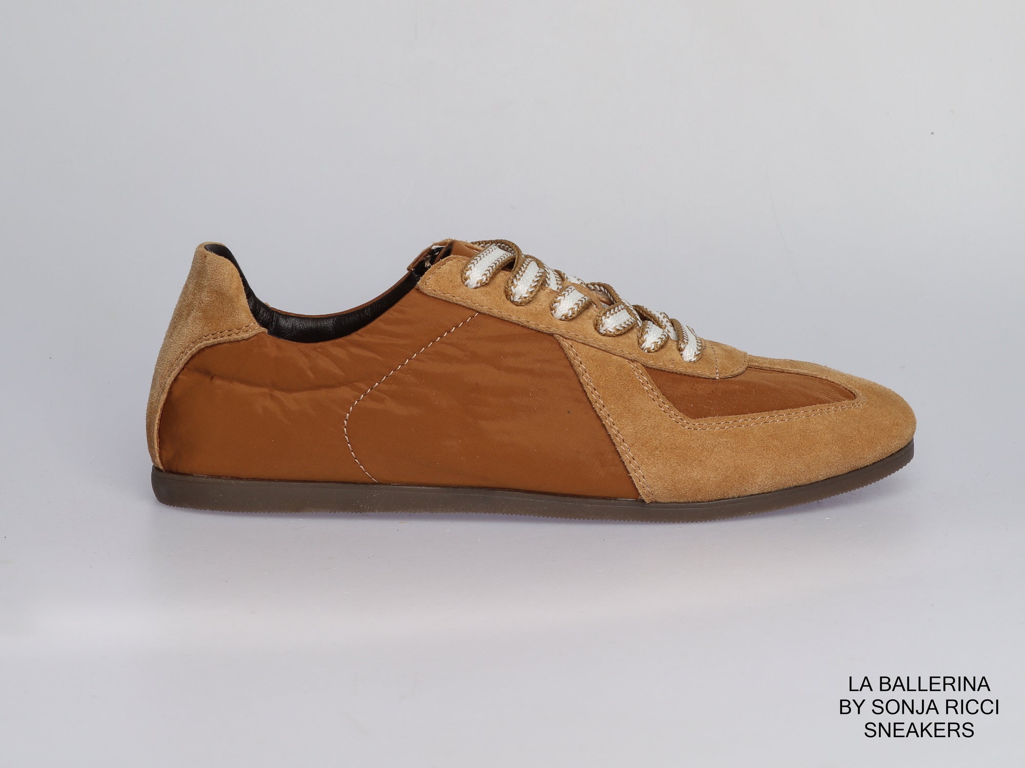 Damen Sneaker aus Veloursleder und Textil in Camel | LA BALLERINA | Art. W52388
